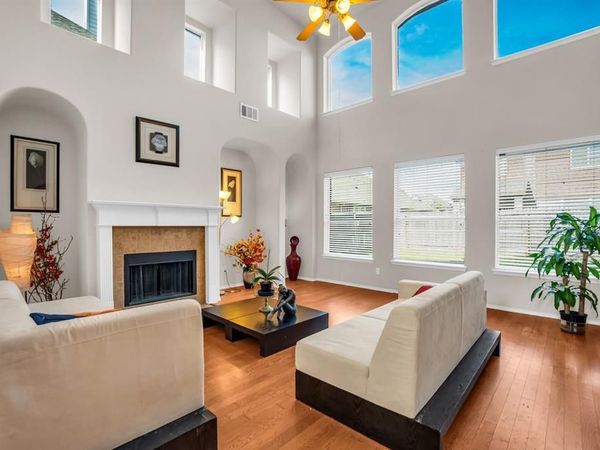 2228 Sparrow Hawk Court, Grand Prairie, TX 75052