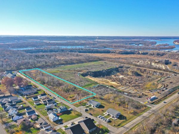 000 24th Avenue, Ottawa, IL 61350