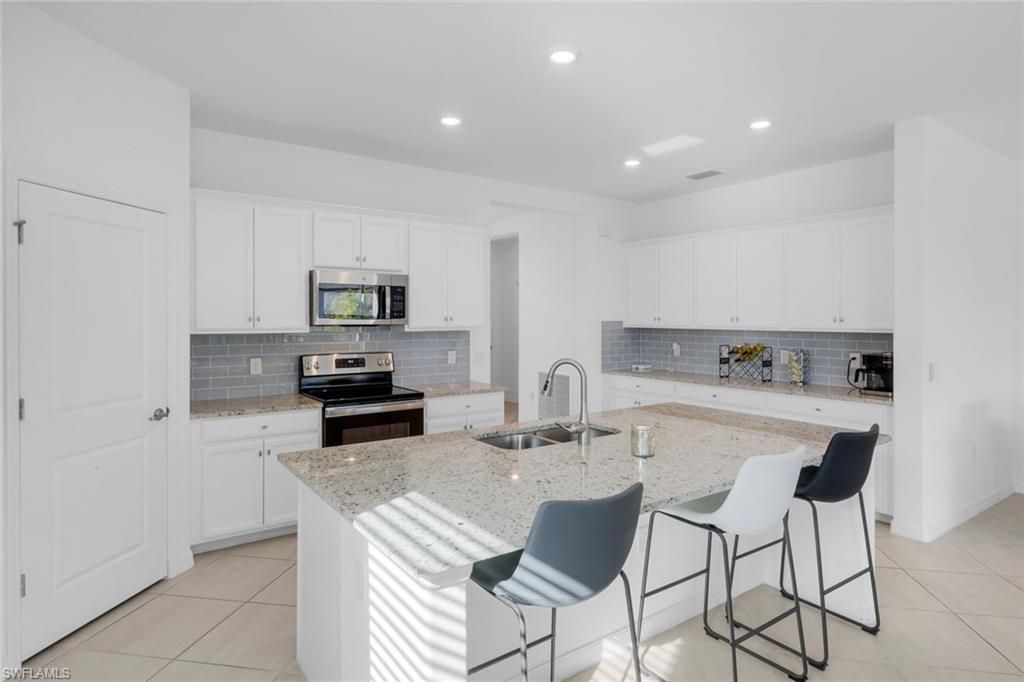 14545 Palamos Cir, Fort Myers, FL 33905 Photo
