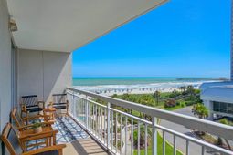 9820 Queensway Blvd. photo 4