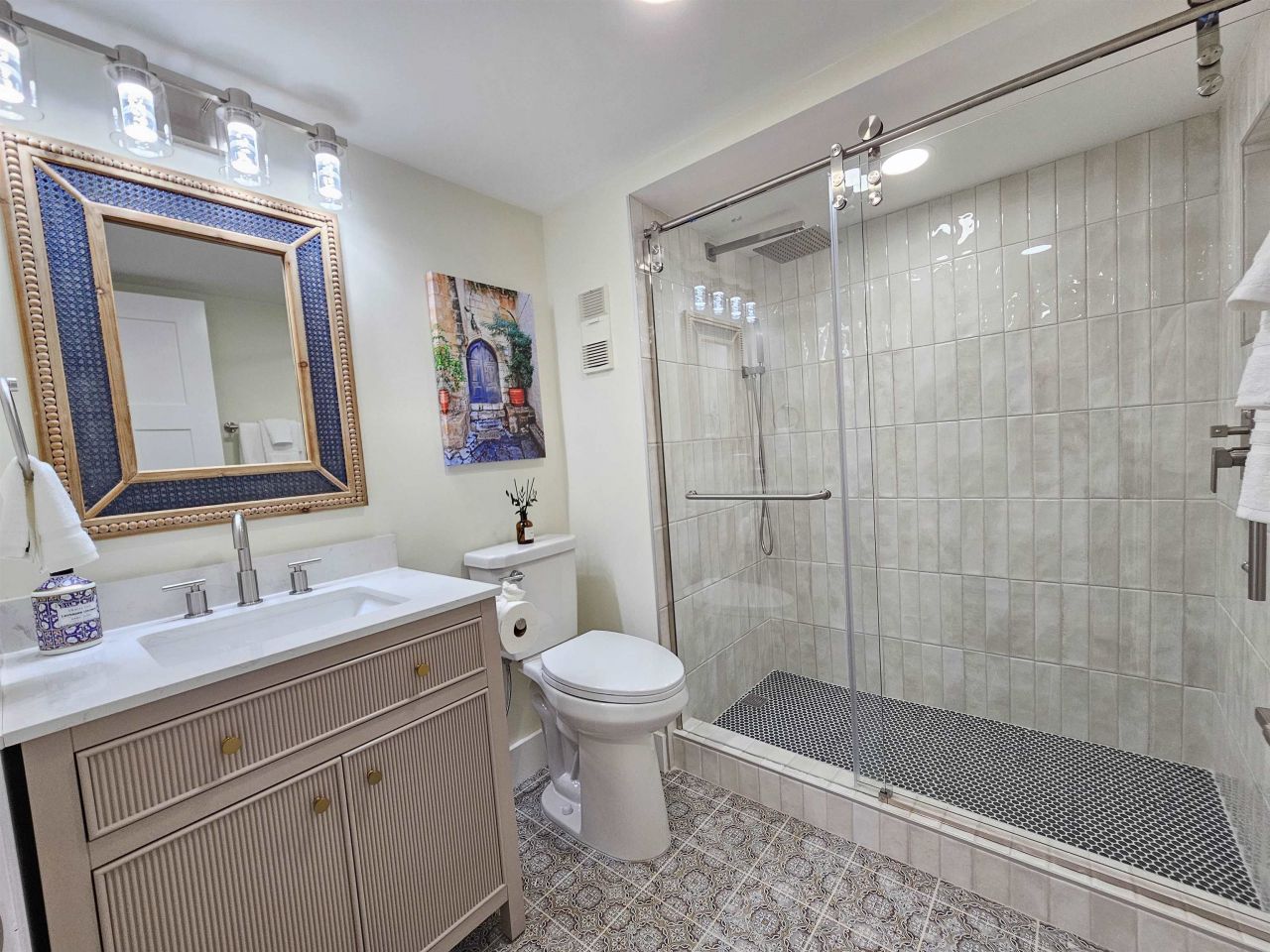 9820 Queensway Blvd. Photo 41