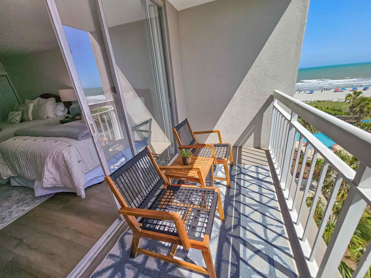 9820 Queensway Blvd. Photo 42