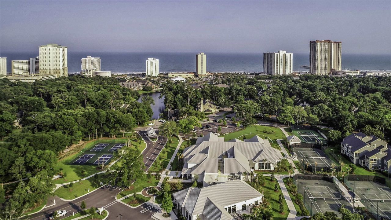 9820 Queensway Blvd. Photo 46