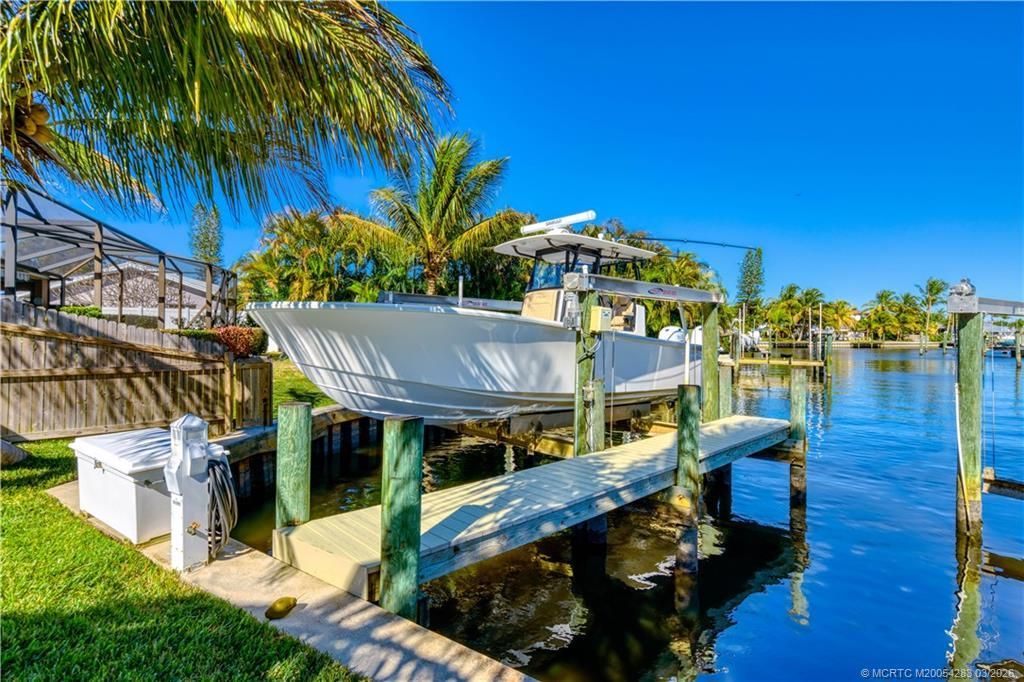 247 SW Riverway Boulevard, Palm City, FL 34990 Photo