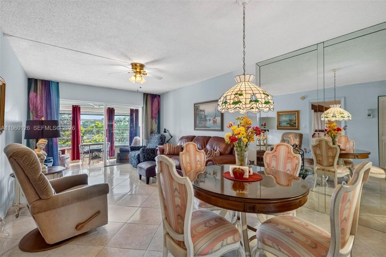 2901 NW 46th Ave, Unit 306, Lauderdale Lakes, FL 33313 Photo