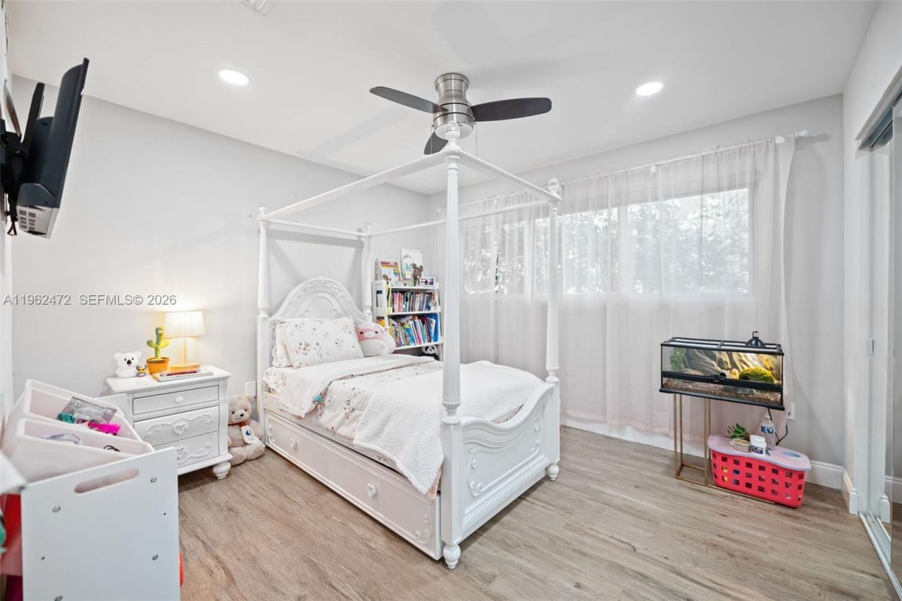 400 SW 62nd Ave, Plantation, FL 33317 Photo