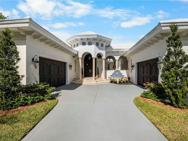 7 Beachside Drive, Vero Beach, FL 32963