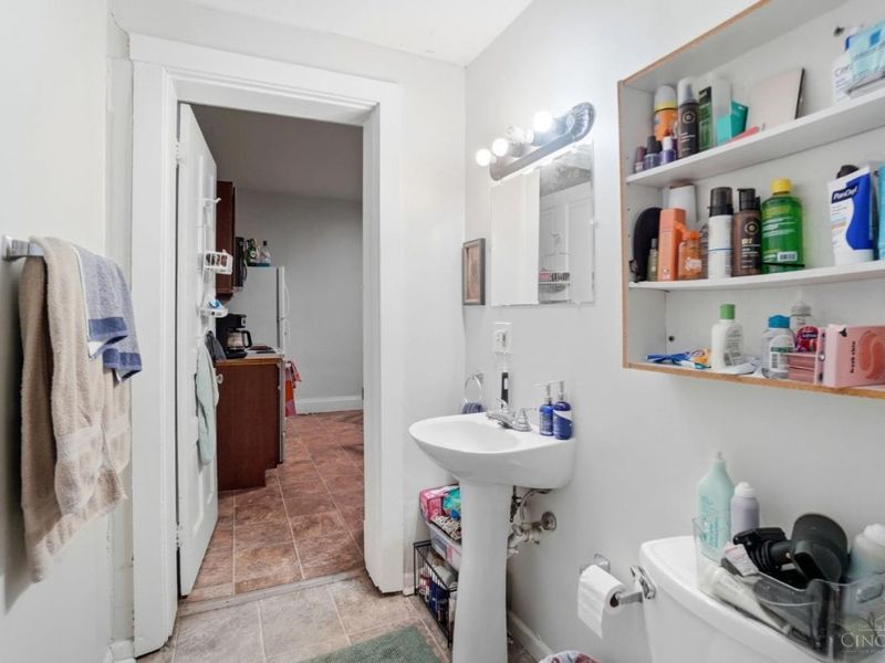 2357 Victor Street, Cincinnati, OH 45219 Photo 15