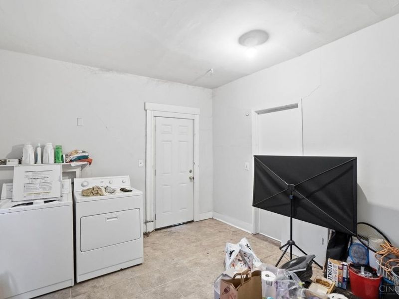 2357 Victor Street, Cincinnati, OH 45219 Photo 16