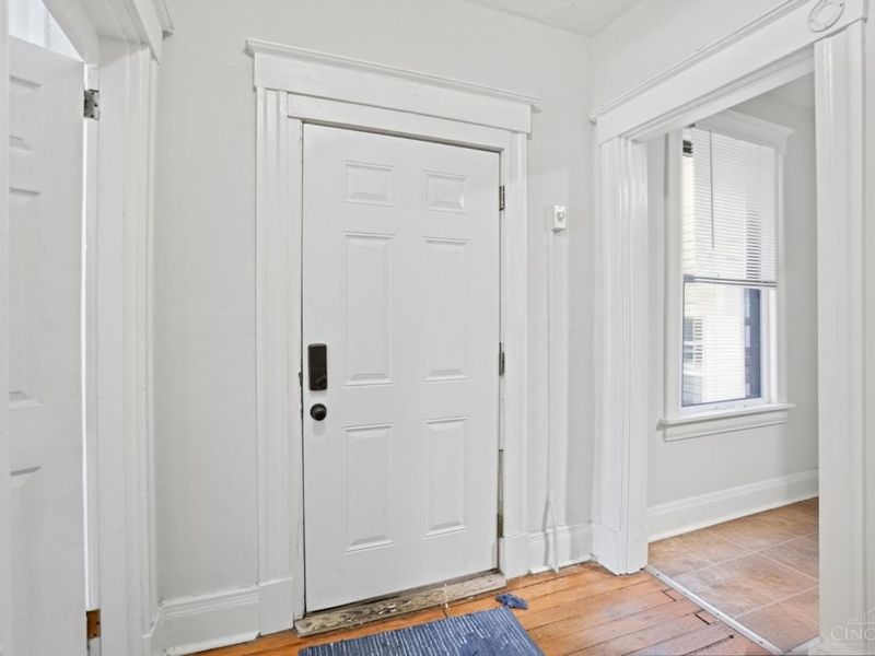 2357 Victor Street, Cincinnati, OH 45219 Photo 6