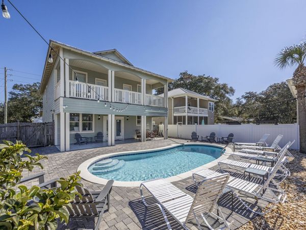 94 Dolphin Street, Destin, FL 32541