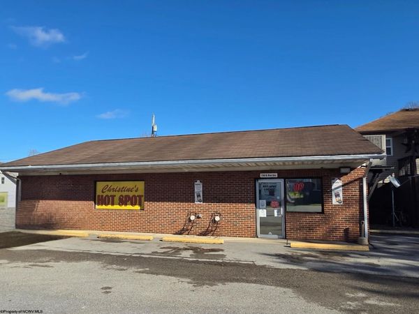 1300 N River, Weston, WV 26452