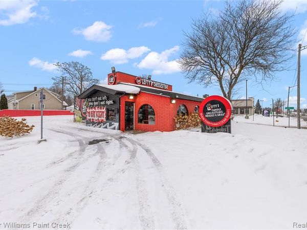 101 N Telegraph Road , Waterford Twp, MI 48328