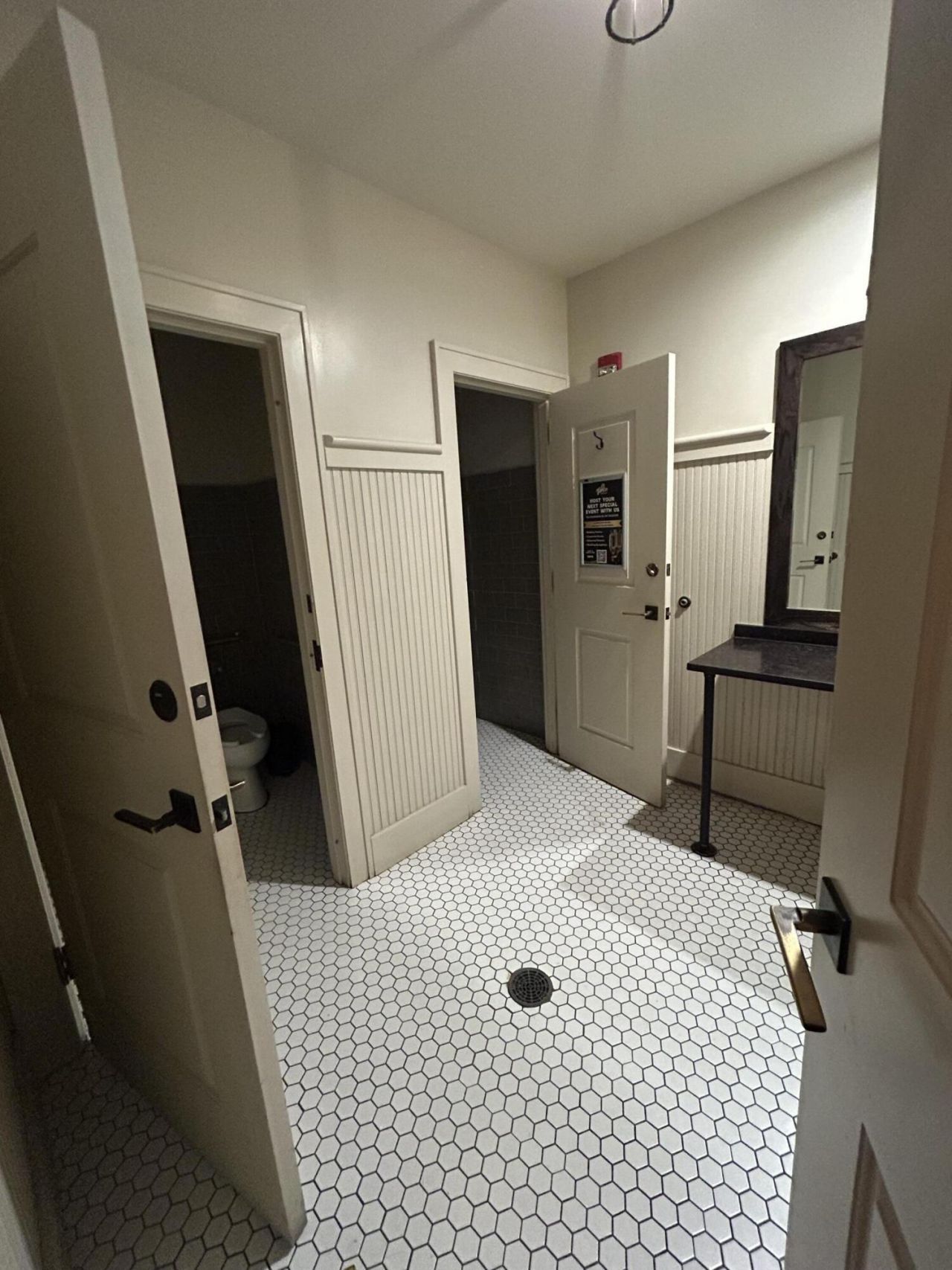 835 Coleman Boulevard Photo 15