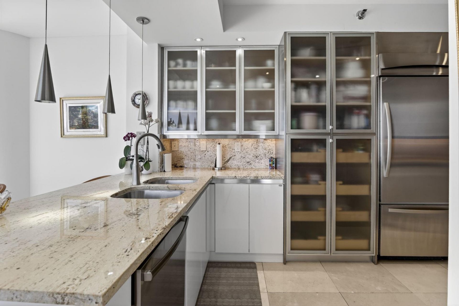 21150 Point Place, Unit 2201, Miami, FL 33180 Photo