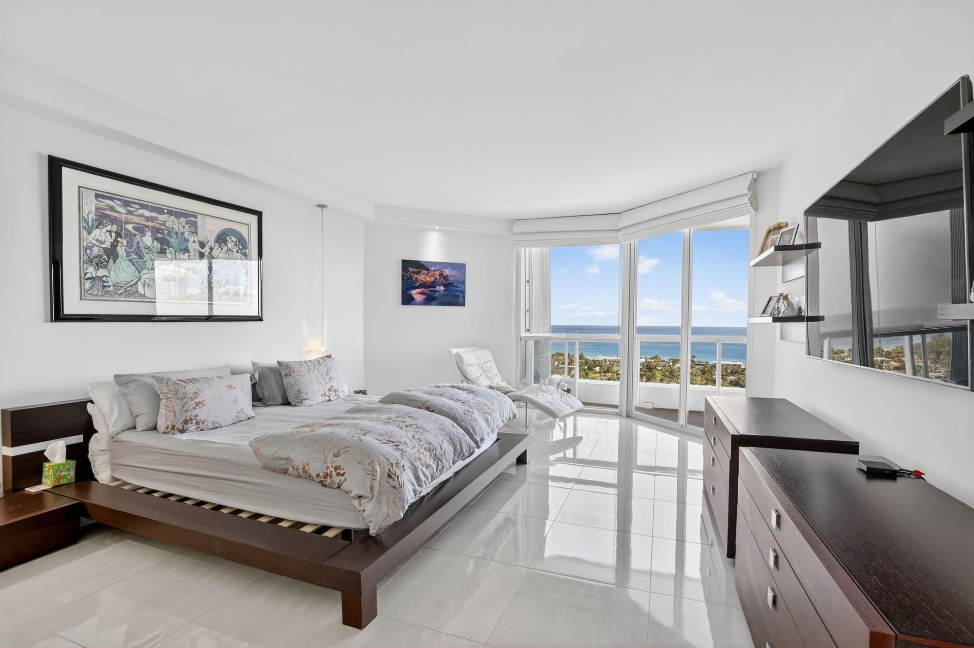 21150 Point Place, Unit 2201, Miami, FL 33180 Photo