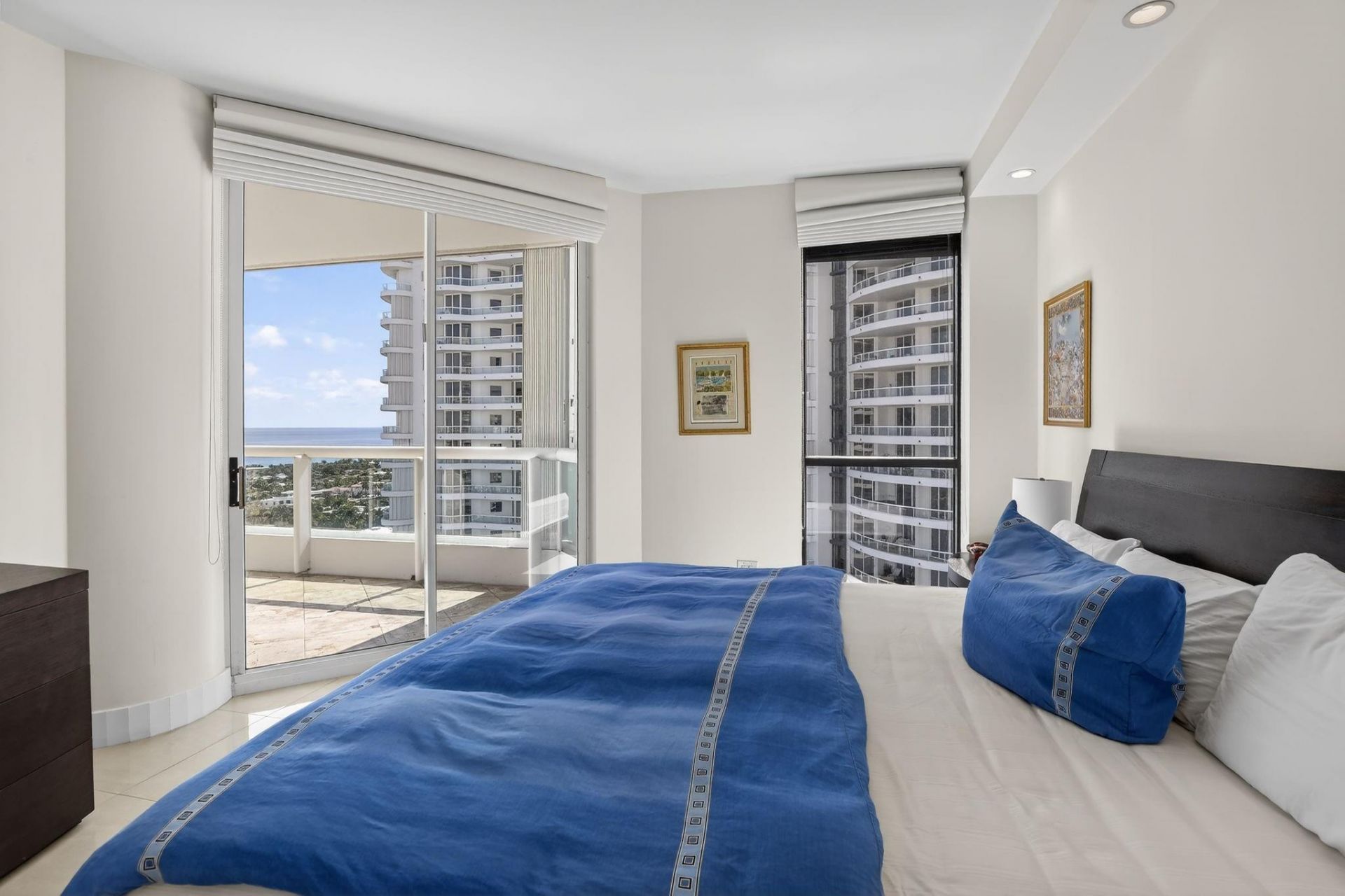 21150 Point Place, Unit 2201, Miami, FL 33180 Photo