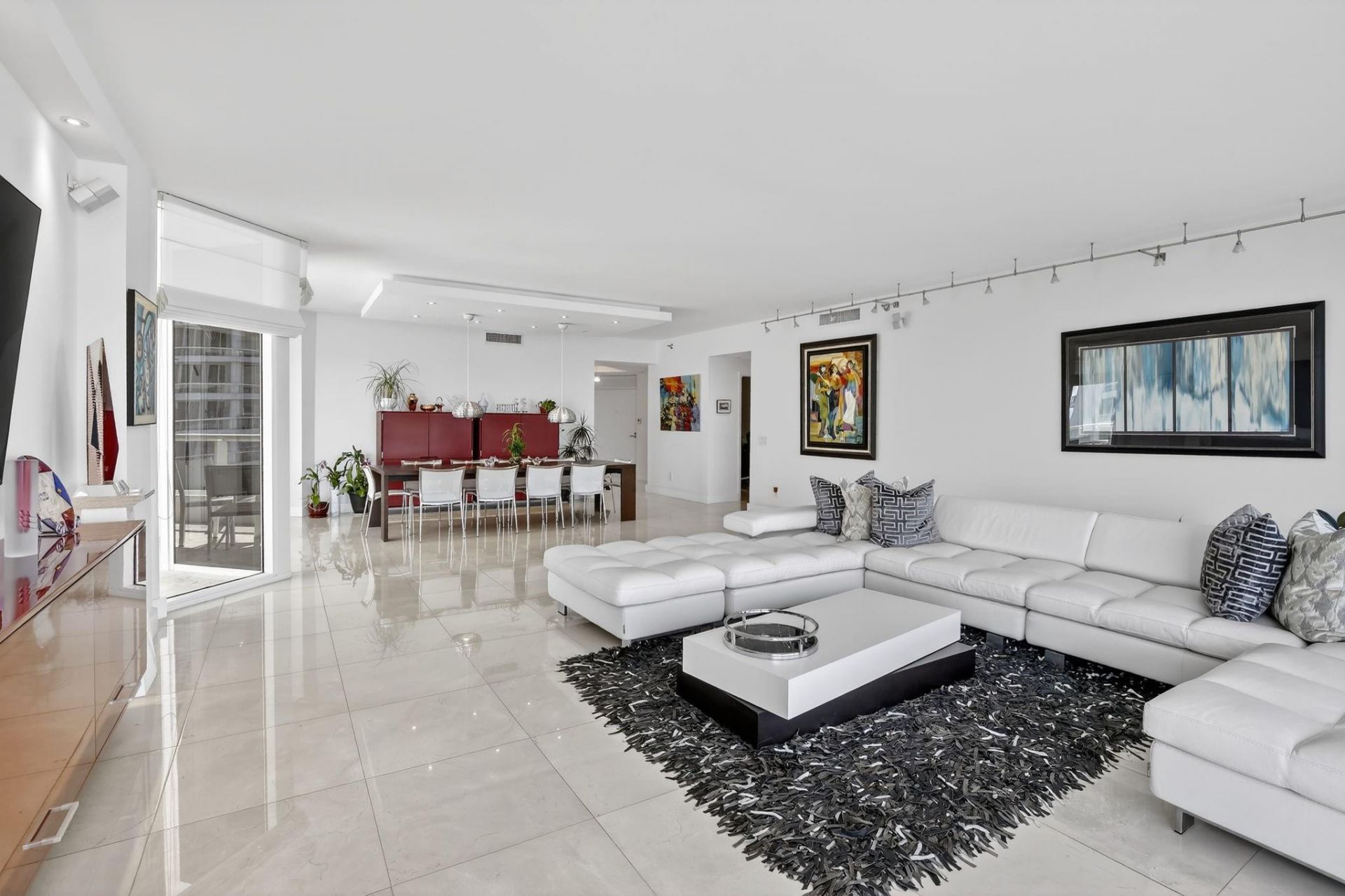 21150 Point Place, Unit 2201, Miami, FL 33180 Photo