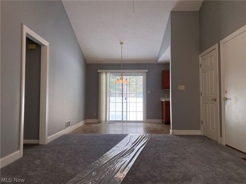 313 Abby Lane, Hartville, OH 44632 Photo 2