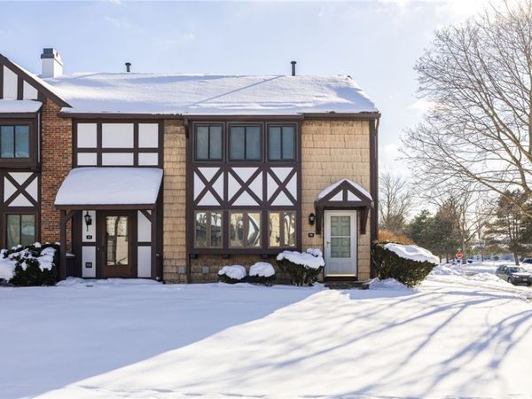 75 New Wickham Drive, Penfield, NY 14526