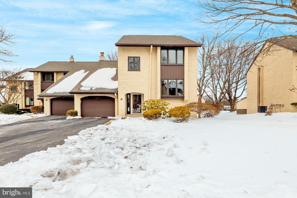 18 Golf Club Drive, Langhorne, PA 19047 Main Photo