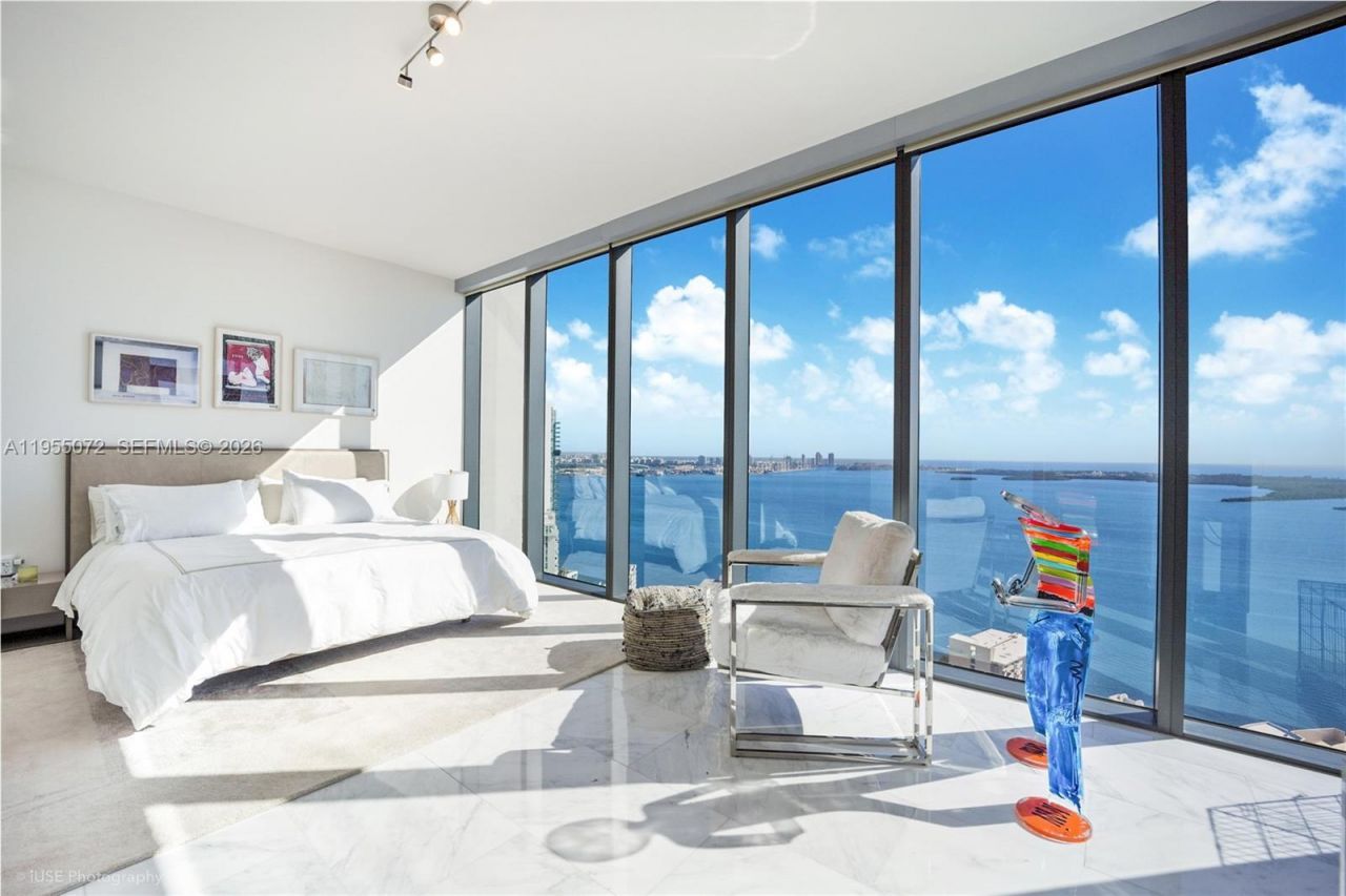 1451 Brickell Ave , Unit 3902, Miami, FL 33131 Photo