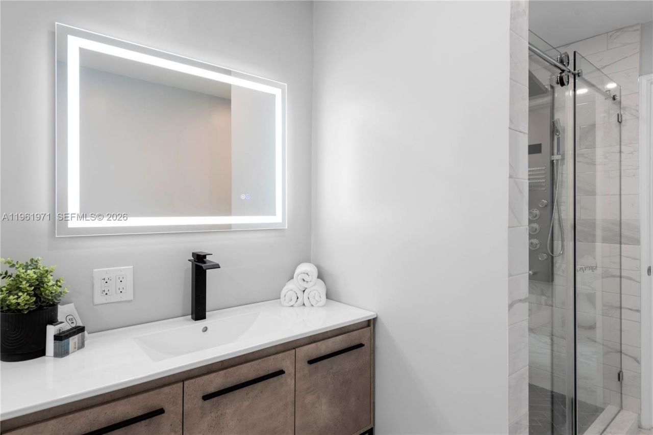 1617 SW 17th Ave, Fort Lauderdale, FL 33312 Photo