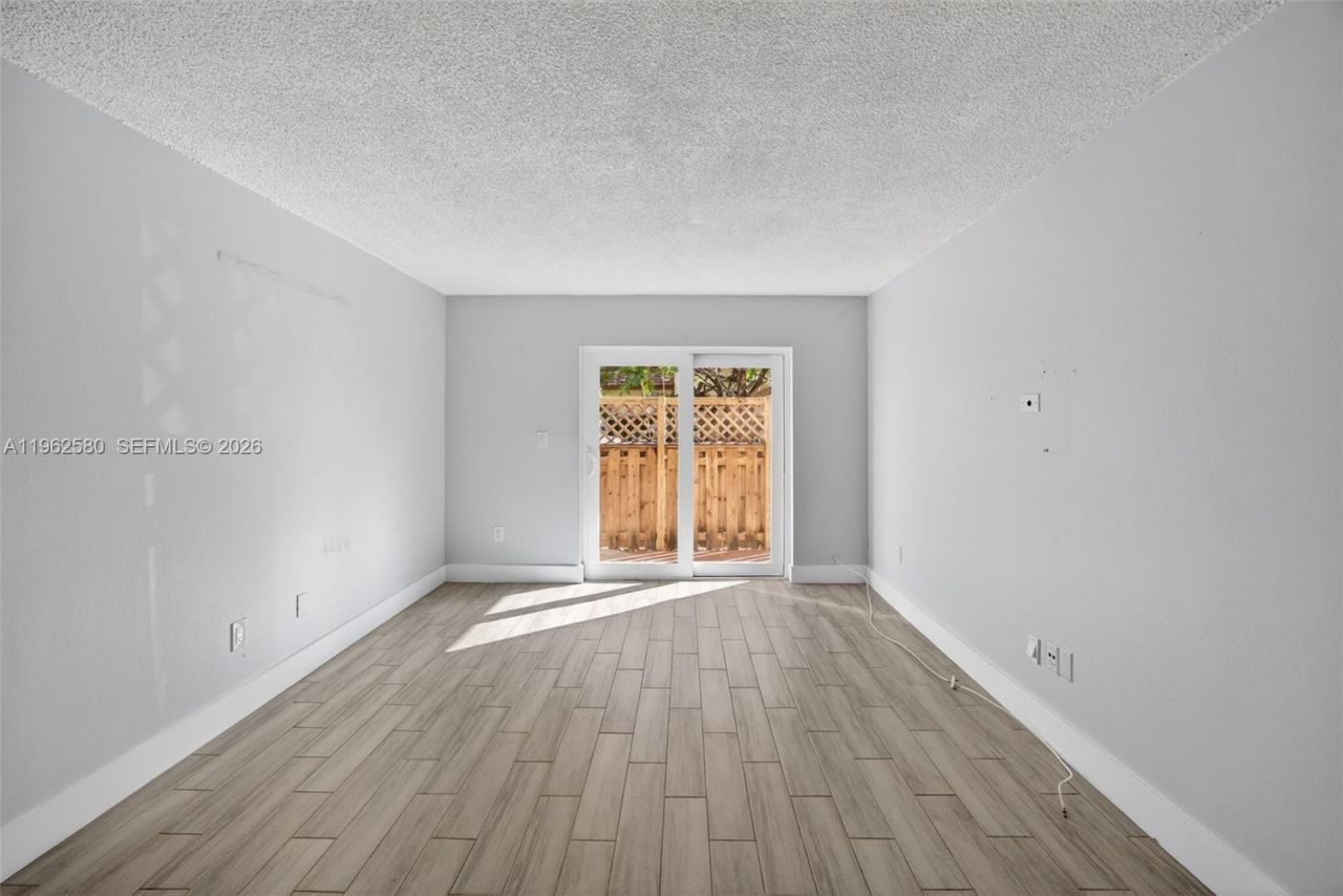 8550 SW 109th Ave, Unit 5-110, Miami, FL 33173 Photo