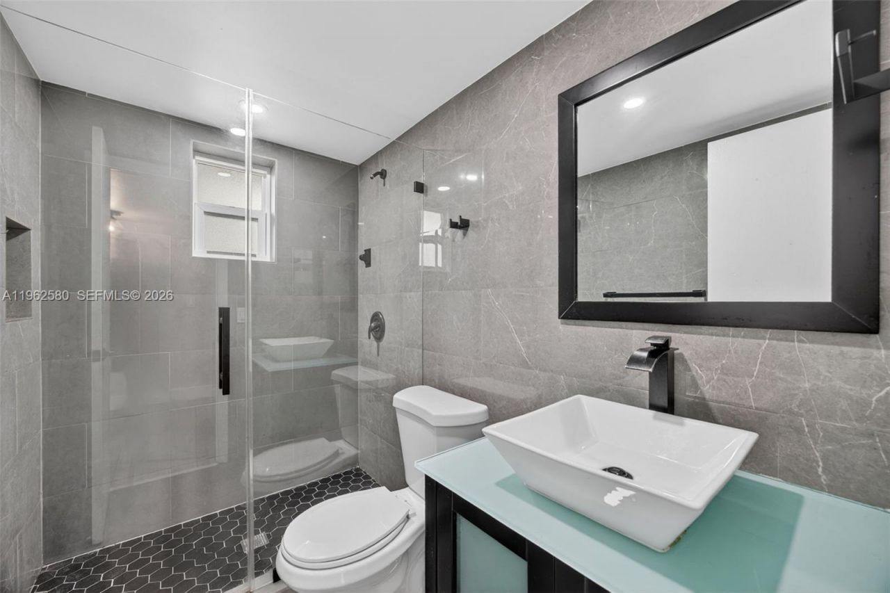 8550 SW 109th Ave, Unit 5-110, Miami, FL 33173 Photo