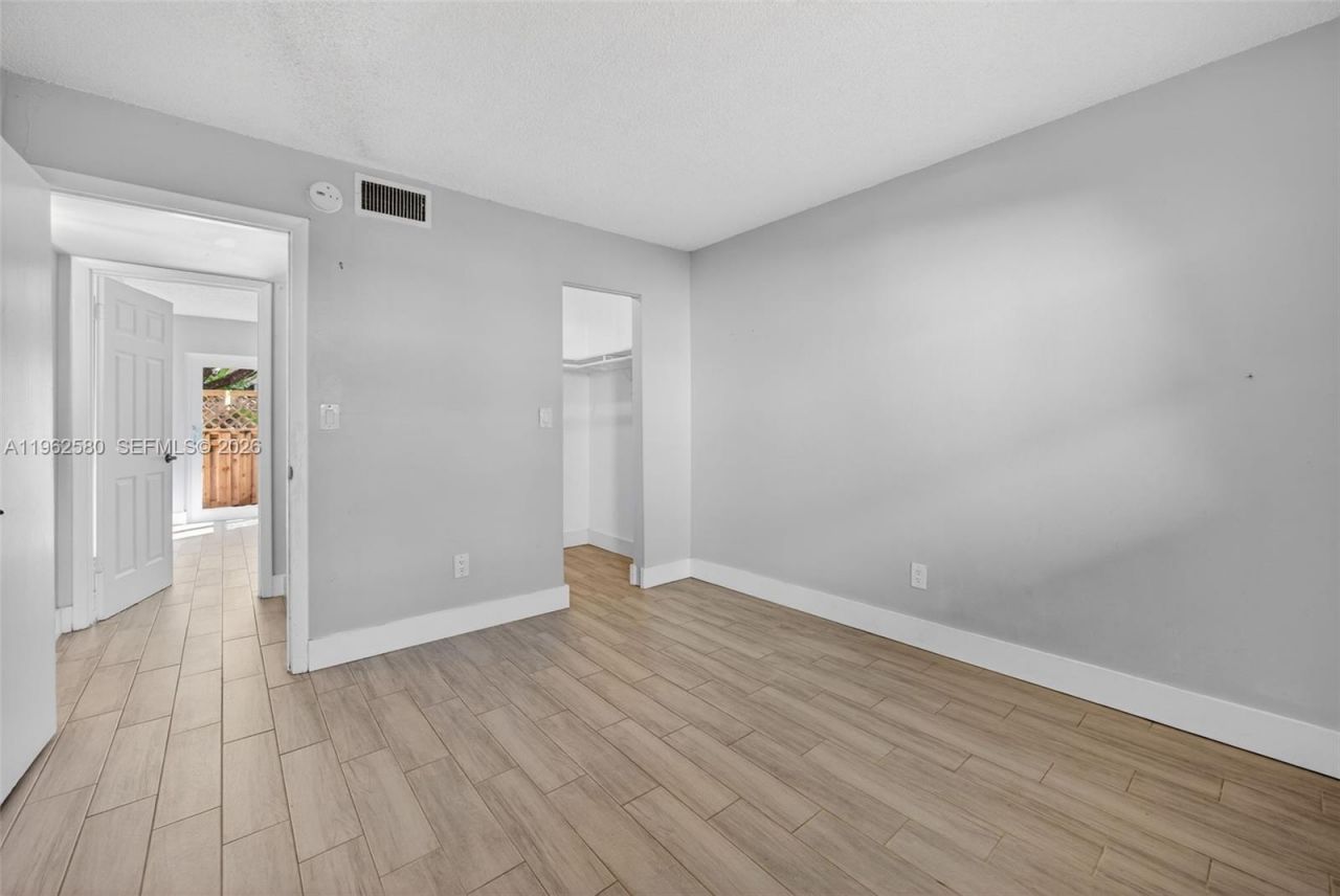 8550 SW 109th Ave, Unit 5-110, Miami, FL 33173 Photo