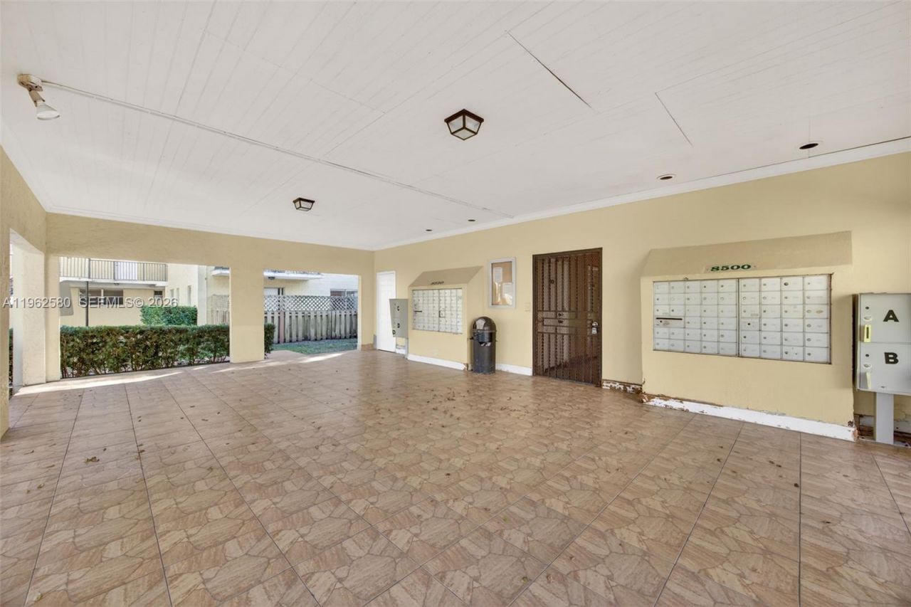 8550 SW 109th Ave, Unit 5-110, Miami, FL 33173 Photo