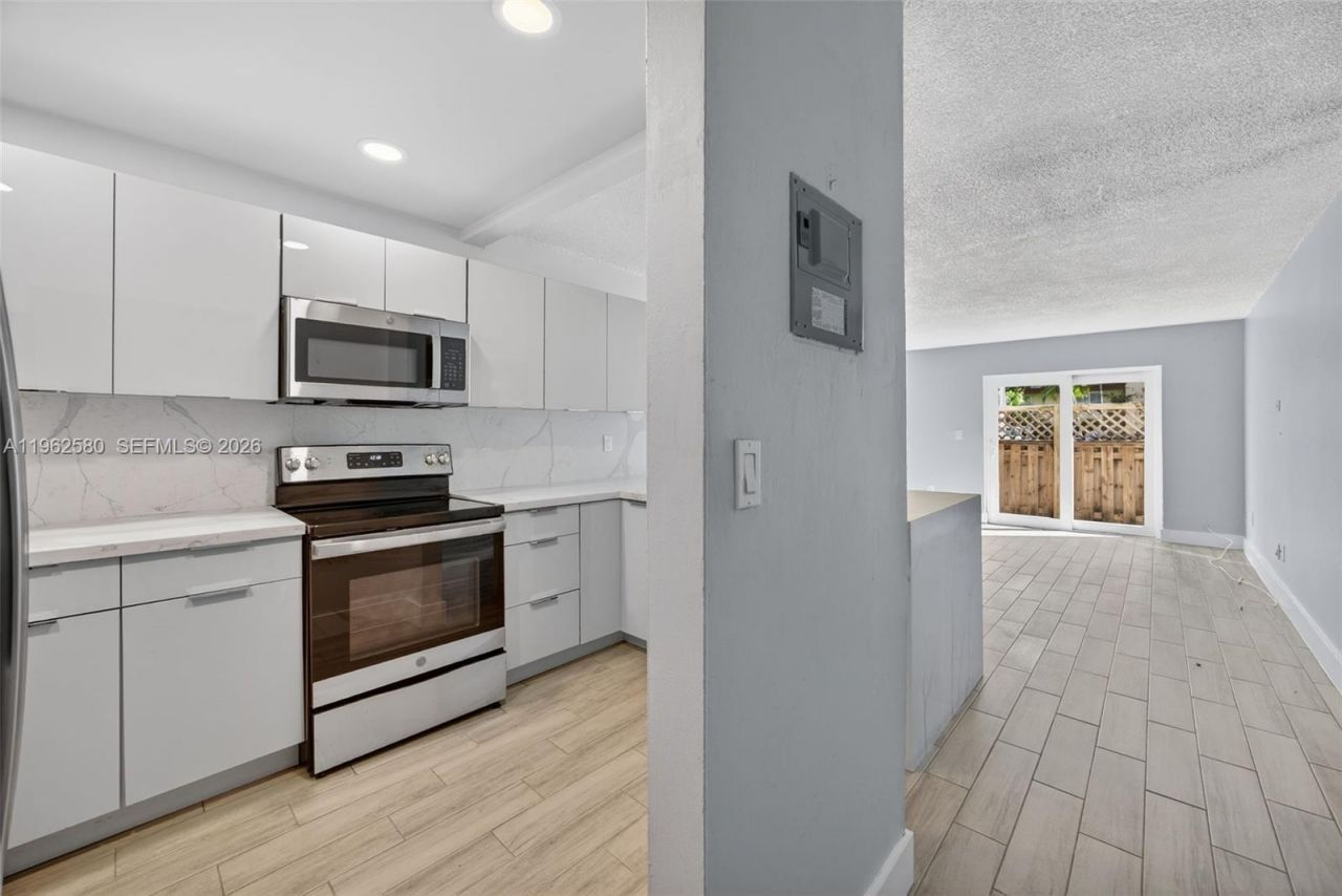 8550 SW 109th Ave, Unit 5-110, Miami, FL 33173 Photo