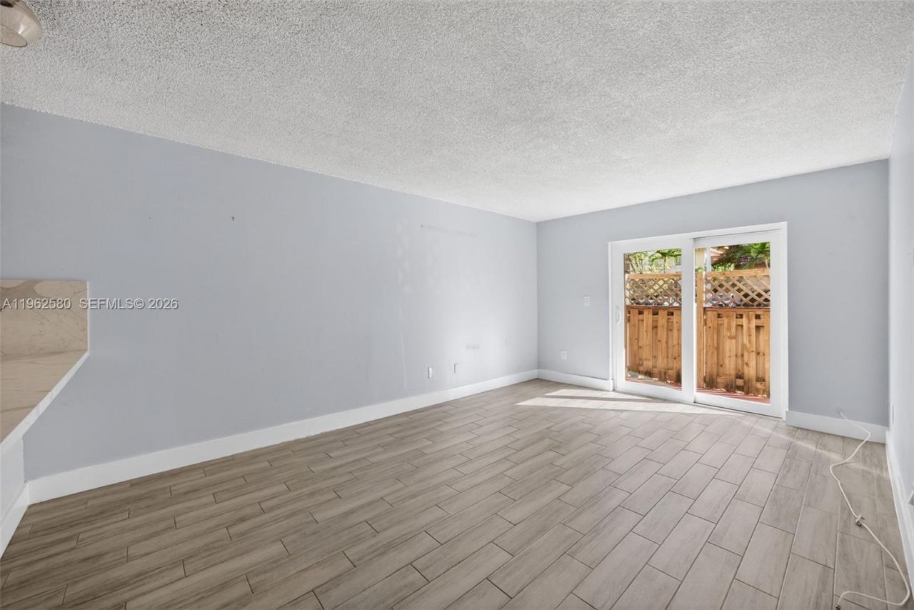 8550 SW 109th Ave, Unit 5-110, Miami, FL 33173 Photo