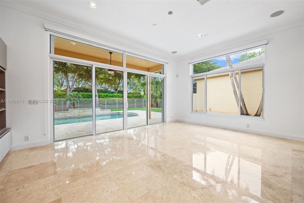 2497 Bay Isle Dr, Weston, FL 33327 Photo