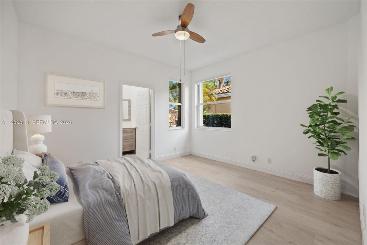 2497 Bay Isle Dr, Weston, FL 33327 Photo