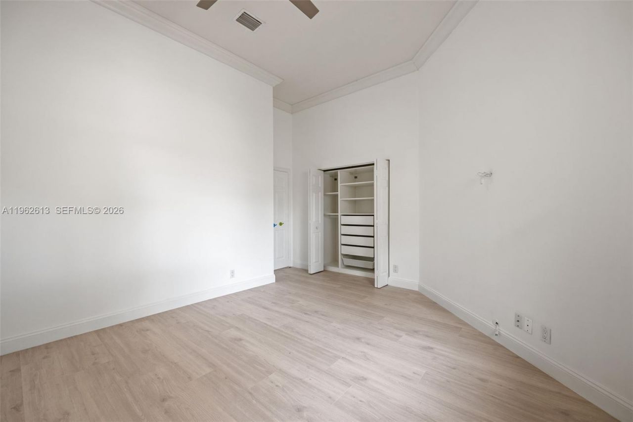 2497 Bay Isle Dr, Weston, FL 33327 Photo