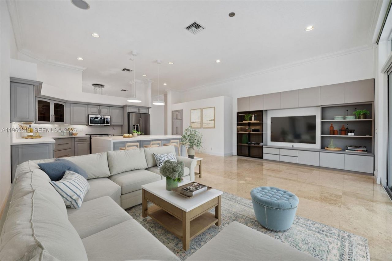 2497 Bay Isle Dr, Weston, FL 33327 Photo