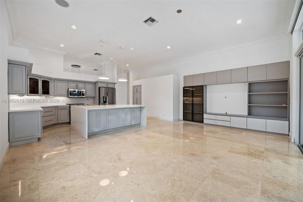 2497 Bay Isle Dr, Weston, FL 33327 Photo