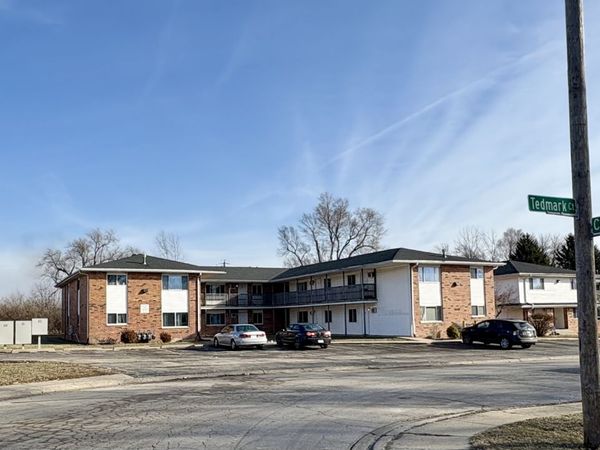 210 - 280 Tedmark Court, Kankakee, IL 60901