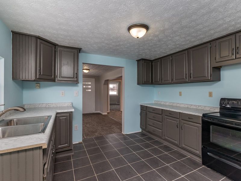 530 E Main Street, Bradford, OH 45308 Photo 19