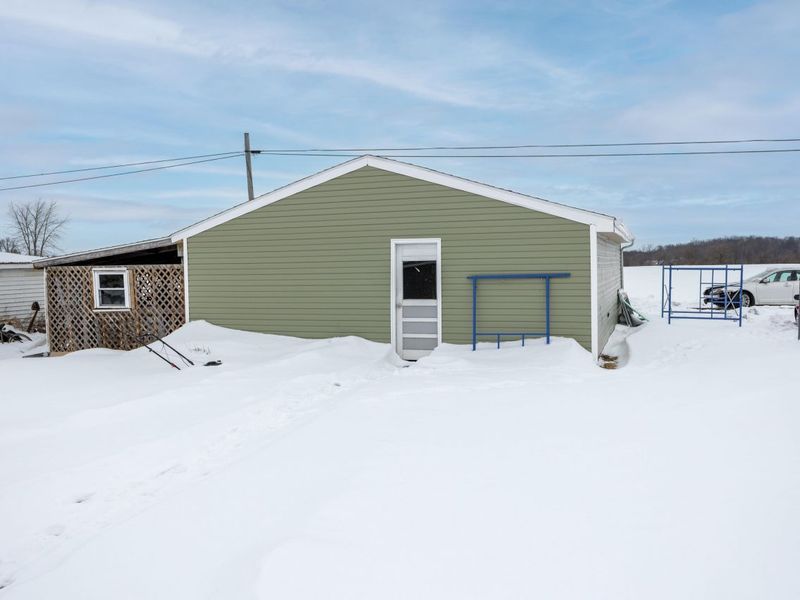 530 E Main Street, Bradford, OH 45308 Photo 4