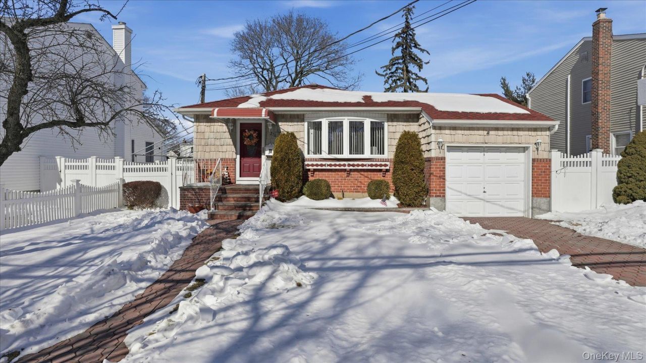 2761 Preston Place, North Bellmore, NY 11710 Main Photo