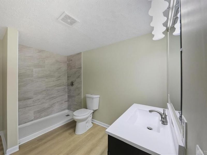 12130 Lakefront Drive, Hillsboro, OH 45133 Photo 12