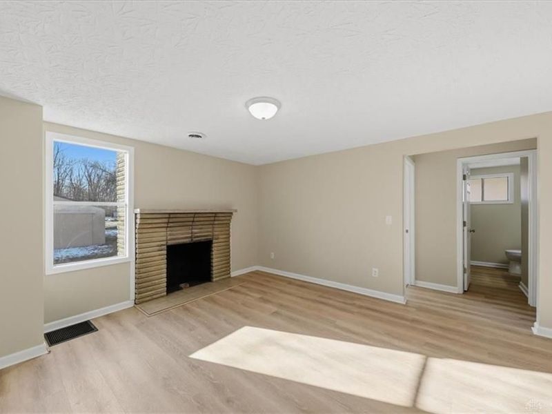 12130 Lakefront Drive, Hillsboro, OH 45133 Photo 7