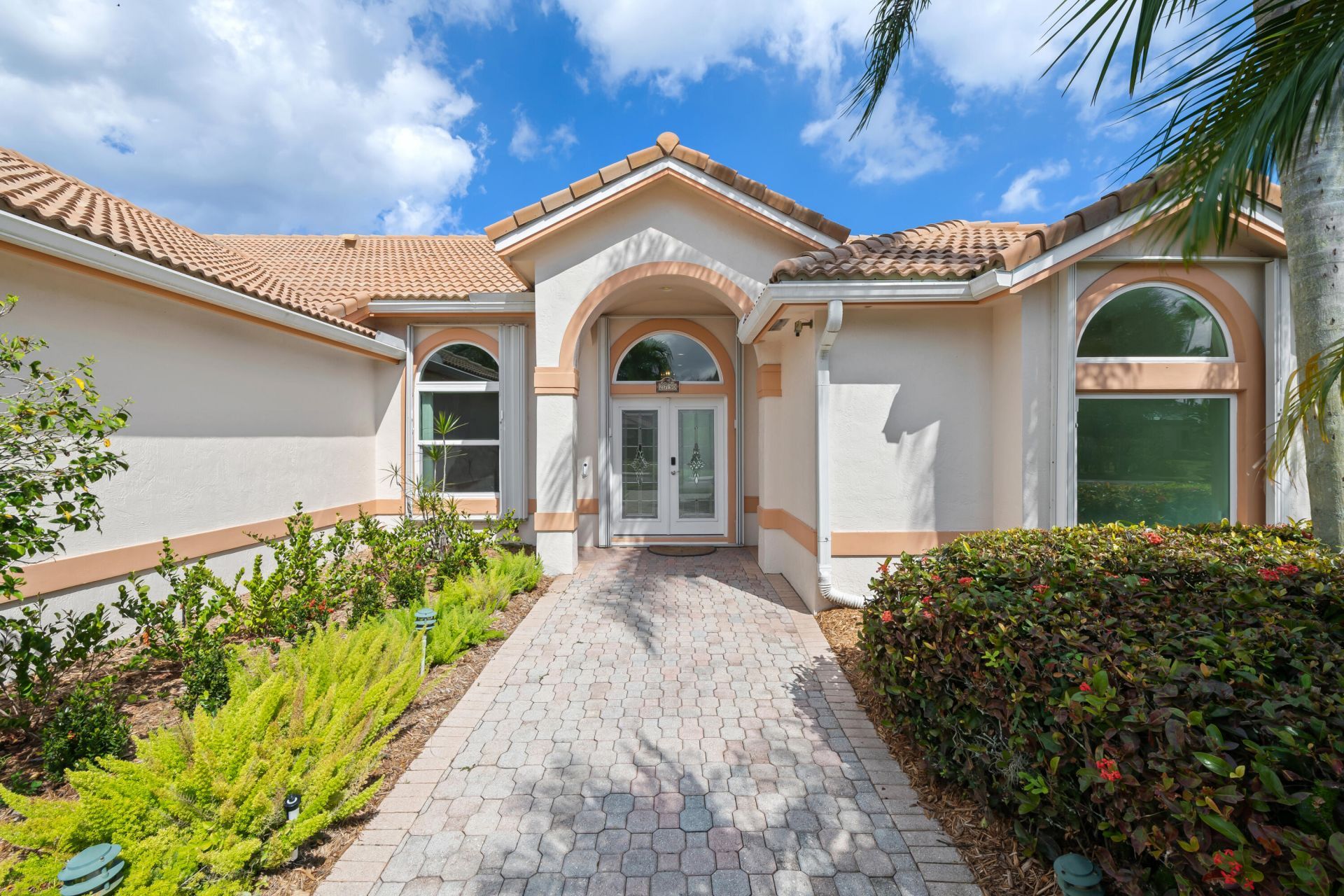 2730 Tecumseh Drive, West Palm Beach, FL 33409 Photo