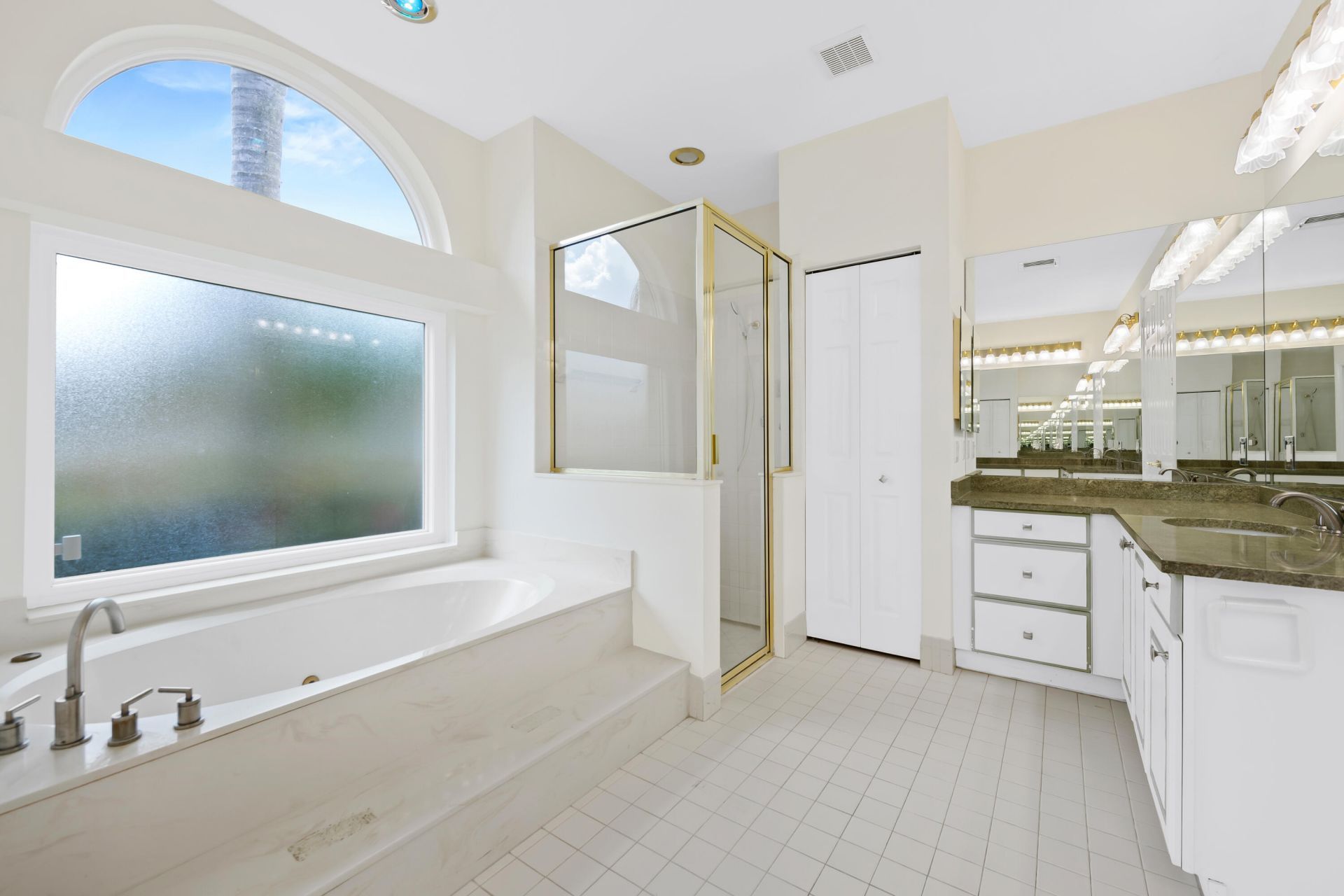 2730 Tecumseh Drive, West Palm Beach, FL 33409 Photo