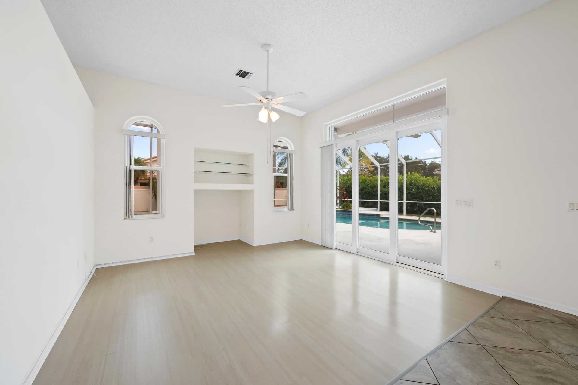 2730 Tecumseh Drive, West Palm Beach, FL 33409 Photo