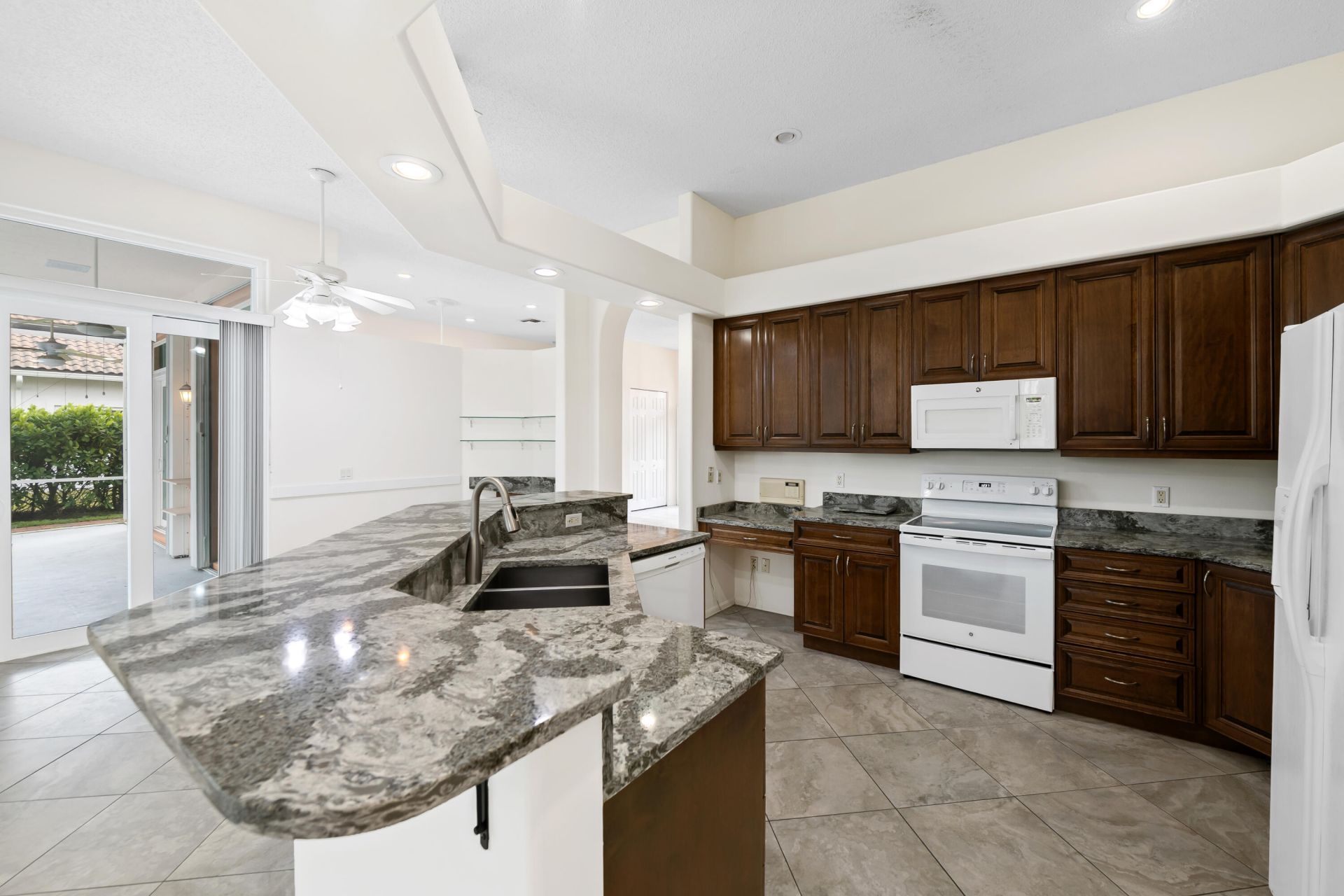 2730 Tecumseh Drive, West Palm Beach, FL 33409 Photo