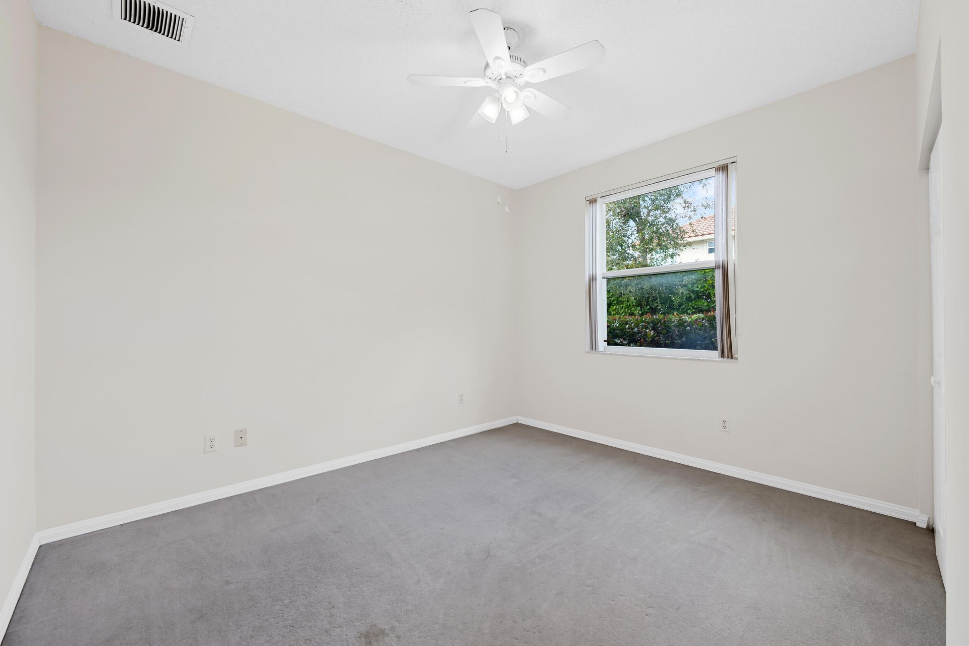 2730 Tecumseh Drive, West Palm Beach, FL 33409 Photo