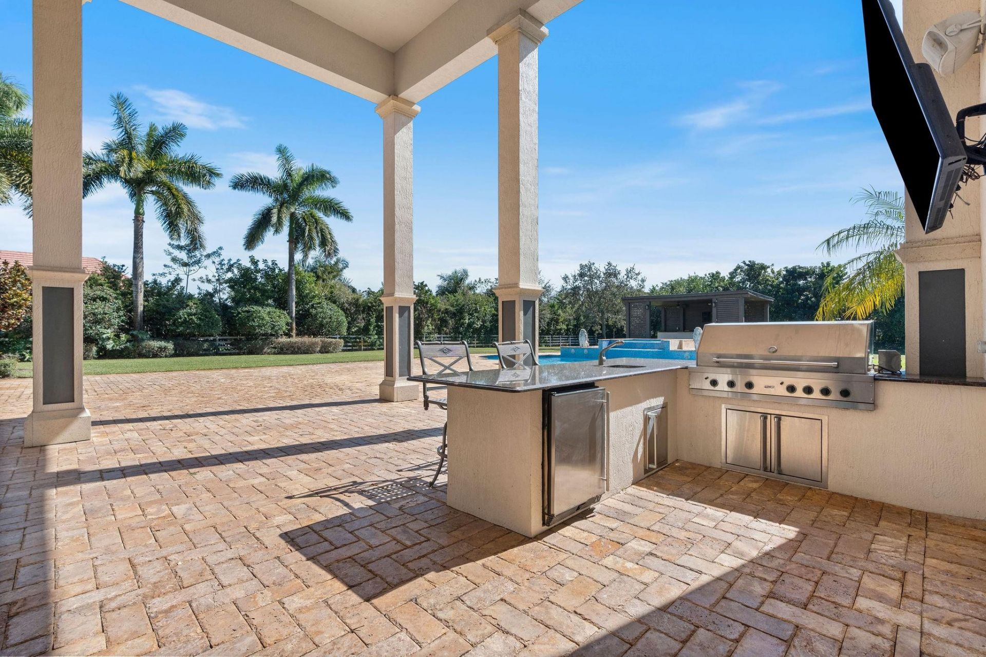 16850 Stratford Ct, Southwest Ranches, FL 33331 Photo